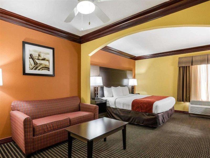 Comfort Suites Lake Jackson Clute Экстерьер фото