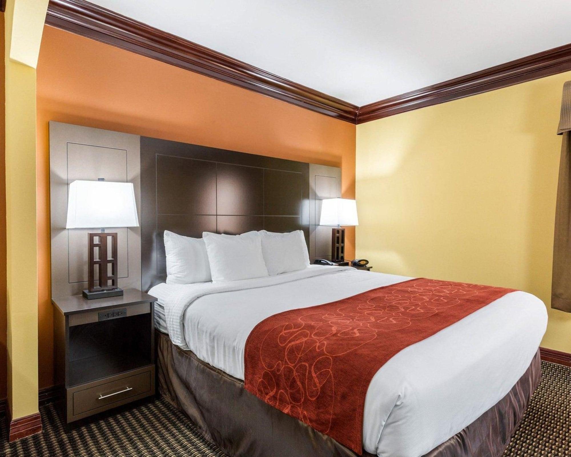 Comfort Suites Lake Jackson Clute Экстерьер фото