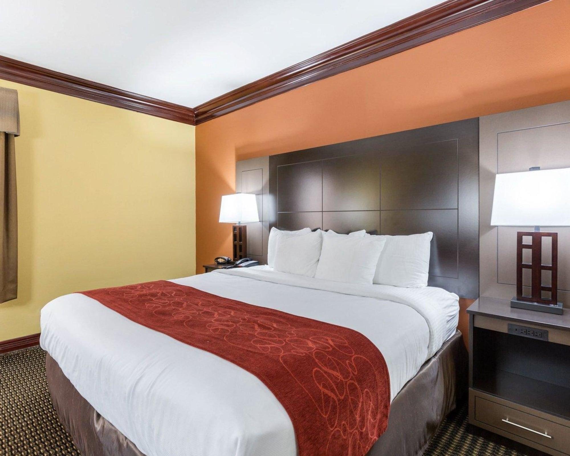 Comfort Suites Lake Jackson Clute Экстерьер фото