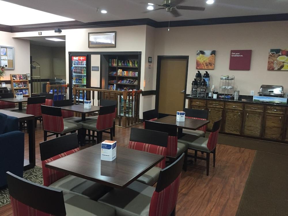 Comfort Suites Lake Jackson Clute Экстерьер фото
