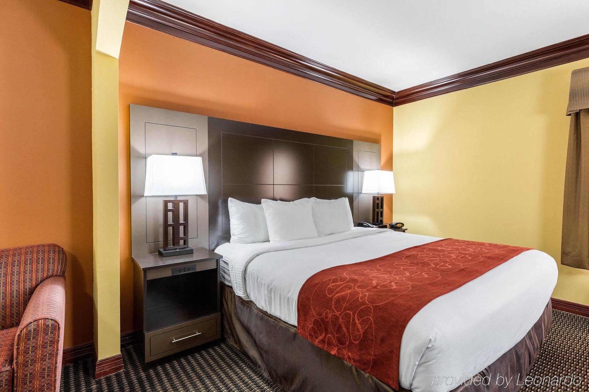 Comfort Suites Lake Jackson Clute Экстерьер фото