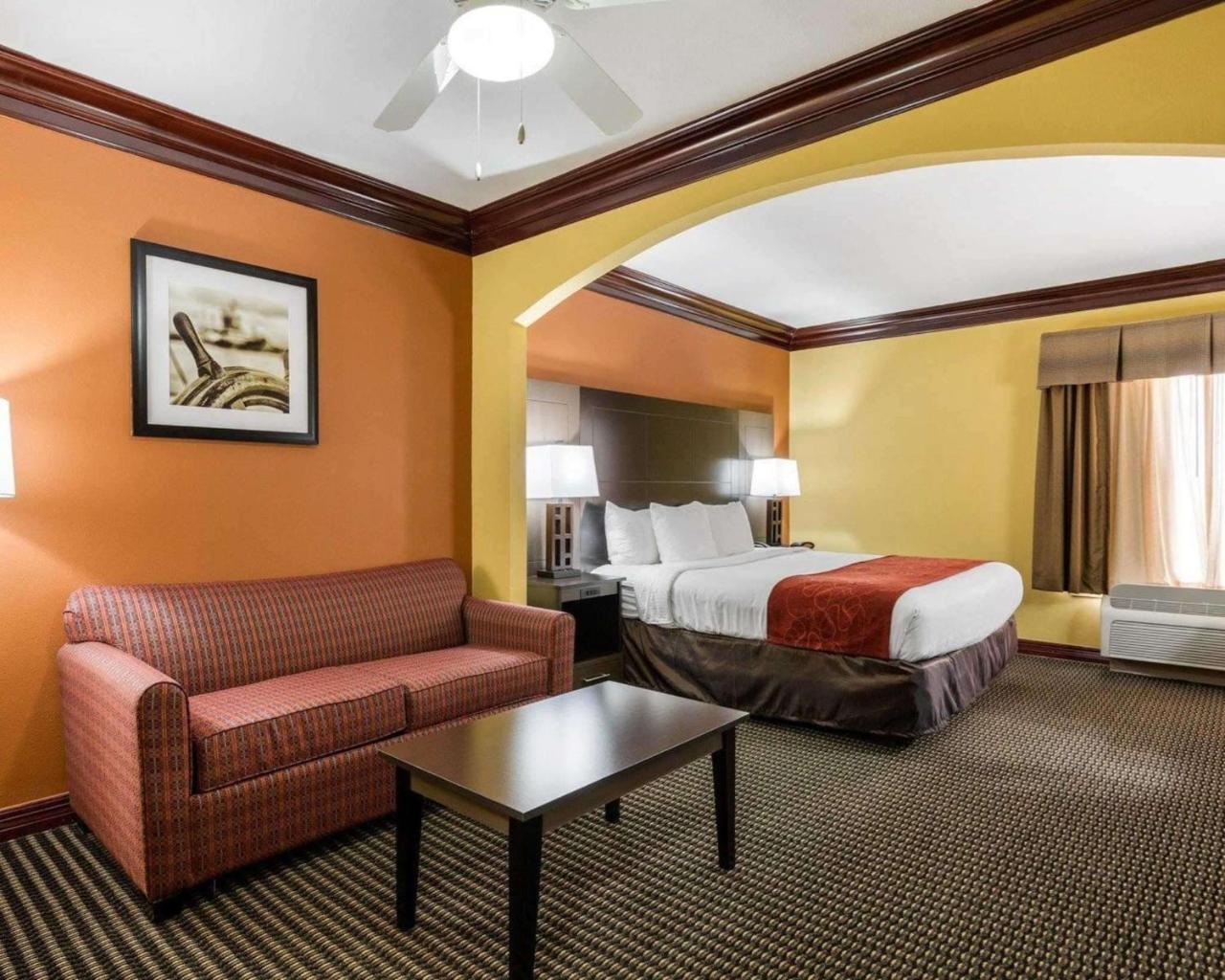 Comfort Suites Lake Jackson Clute Экстерьер фото