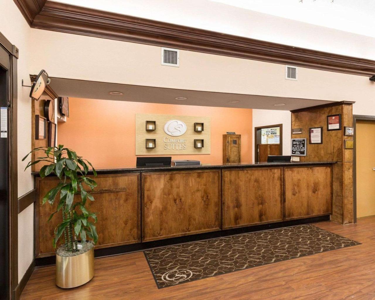 Comfort Suites Lake Jackson Clute Экстерьер фото